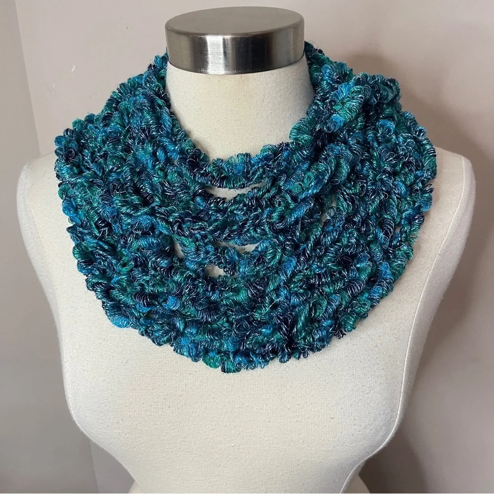 HANDMADE Crochet Infinity‎ Scarf Metallic Turquoise
